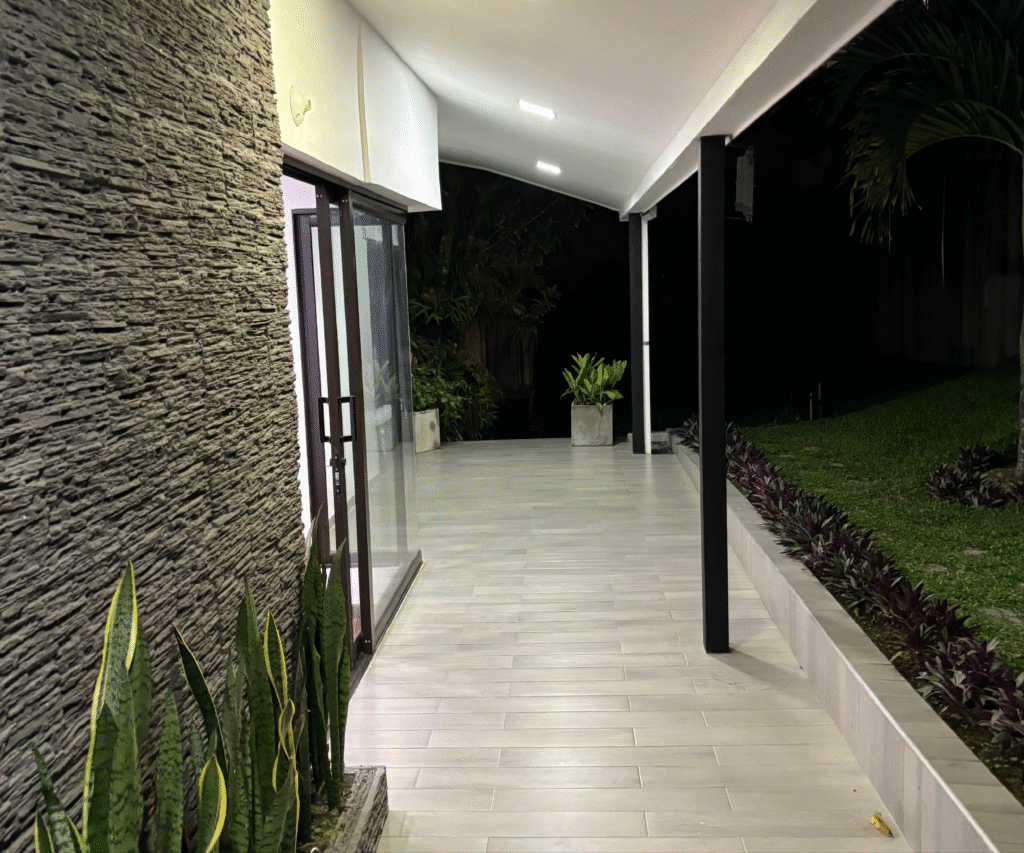 Venta de casa semi campestre en la via al aeropuerto