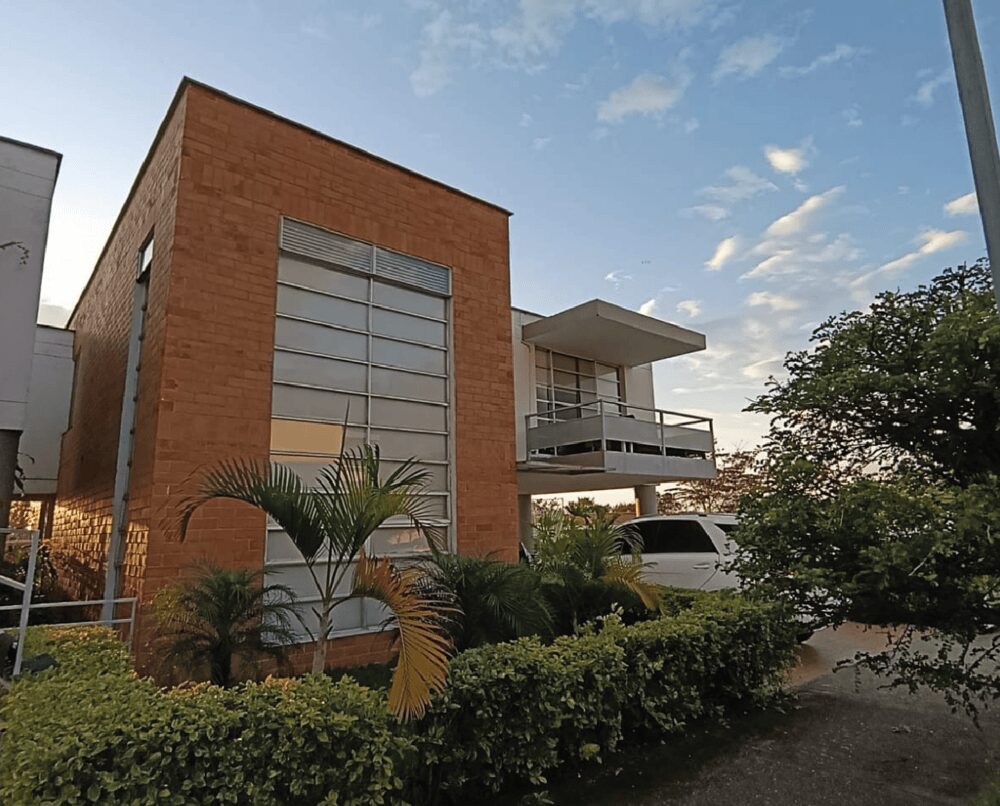 Casa en venta, via al aeropuerto