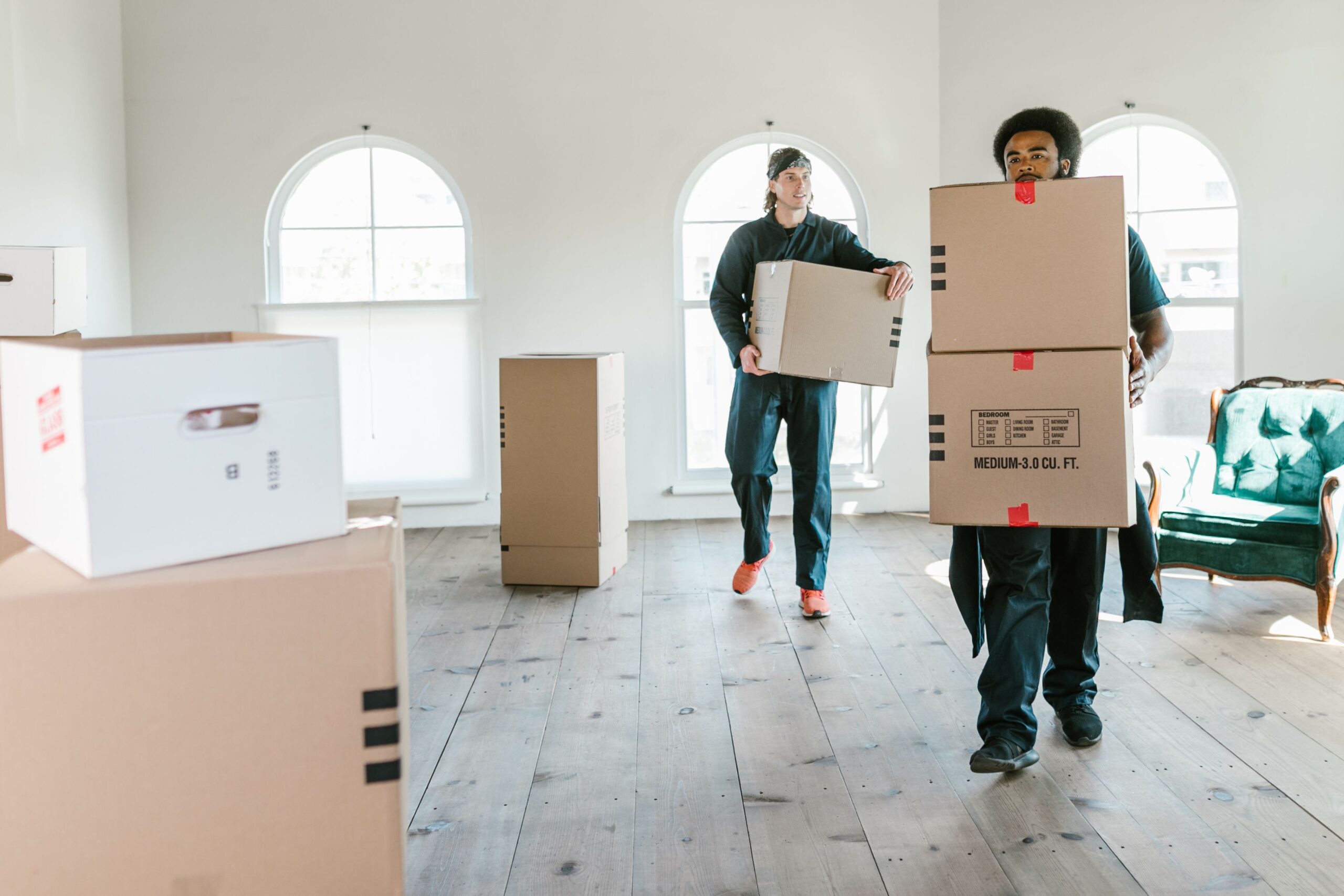 ¿Debo pagar arriendo si me piden la casa en Colombia? Mitos, verdades y tus derechos legales