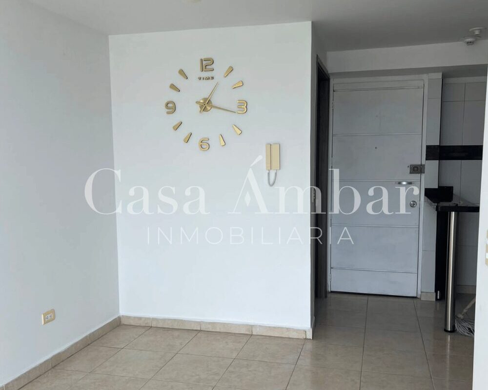 Apartamento con amplia sala