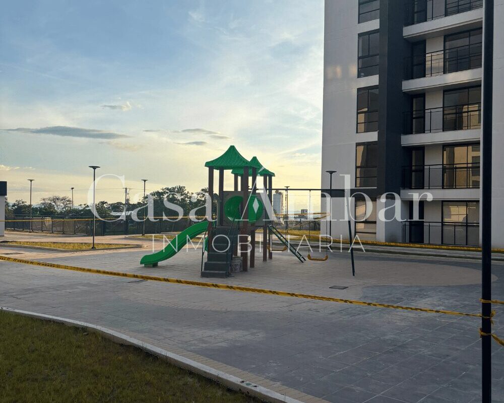 Arriendo Apartamento con parque infantil