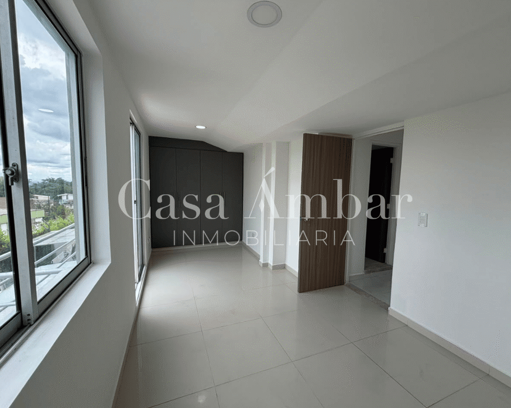 Casa amplia para toda la familia