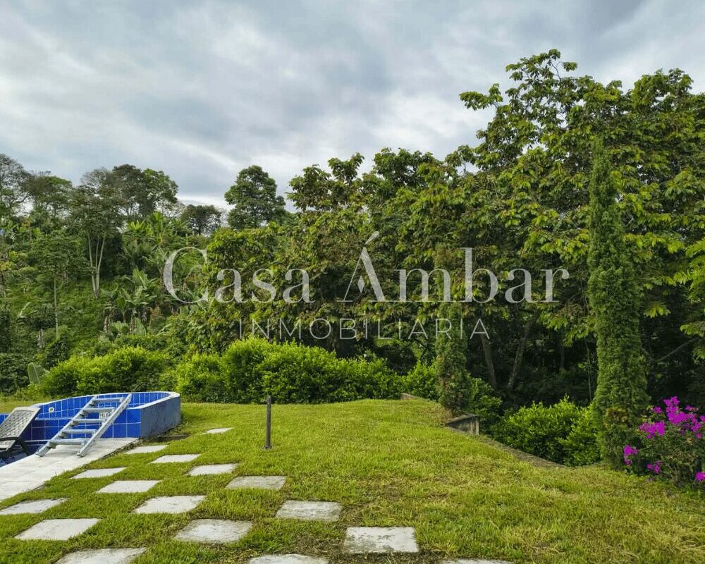 Casa Campestre con Sendero Ecologico