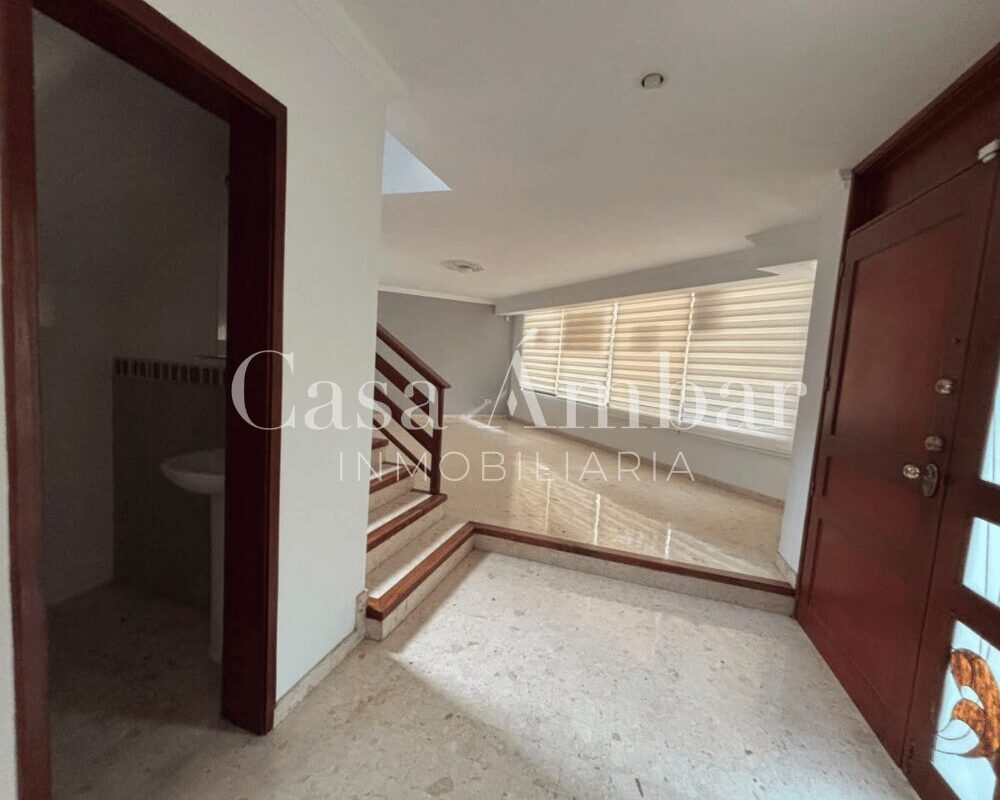 Casa Amplia en arriendo