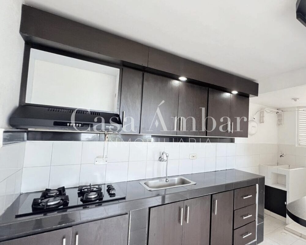 Apartamento con cocina amplia