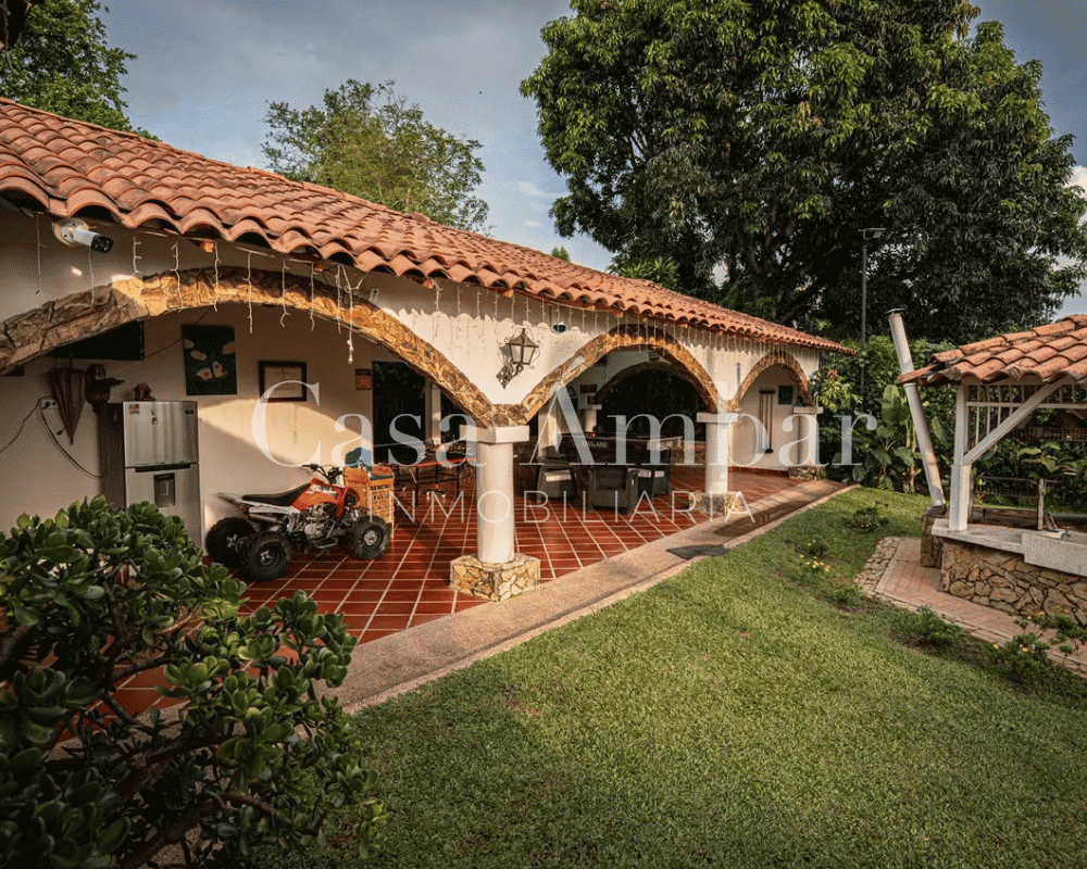 Chalet muy bien ubicado en Armenia para la venta