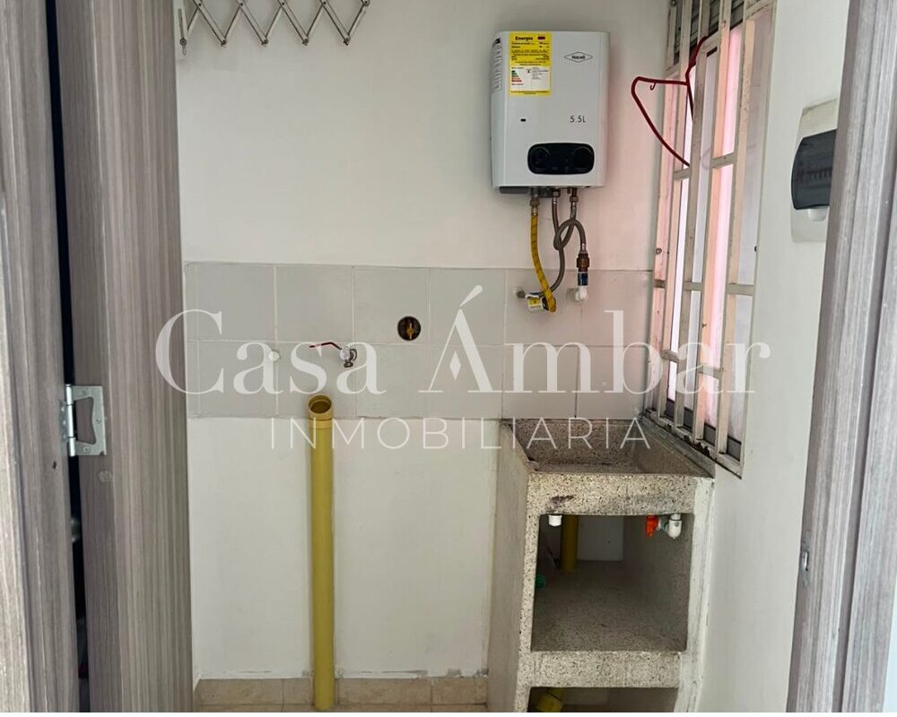 Apartamento de 3 habitaciones en la Pavona