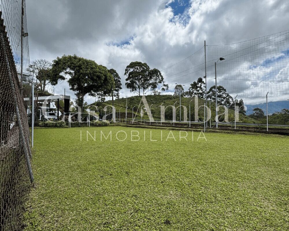 cancha-de-futbol-casa-campestre-en-venta-via-circasia
