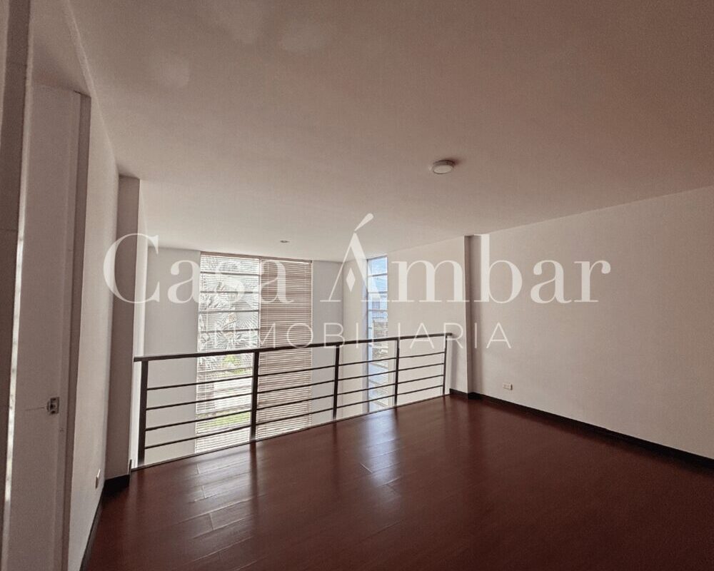 zona-de-trabajo-casa-via-aeropuerto-el-eden